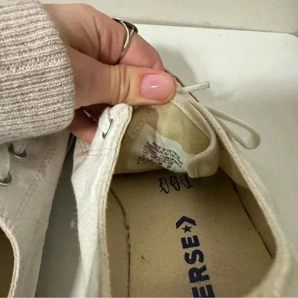 Converse low cut white sneakers 7 - Picture 4 of 6